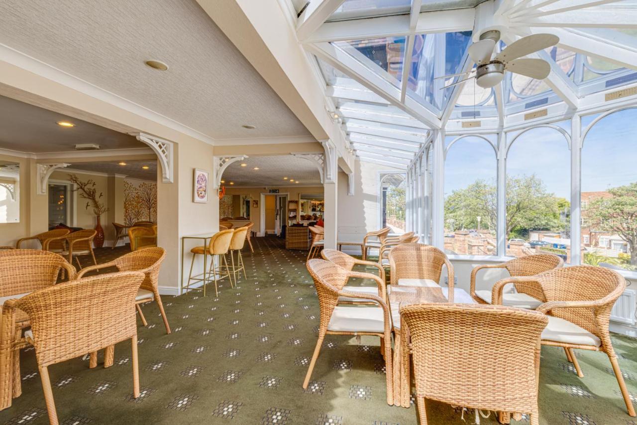 Park Manor Hotel Scarborough Exteriör bild